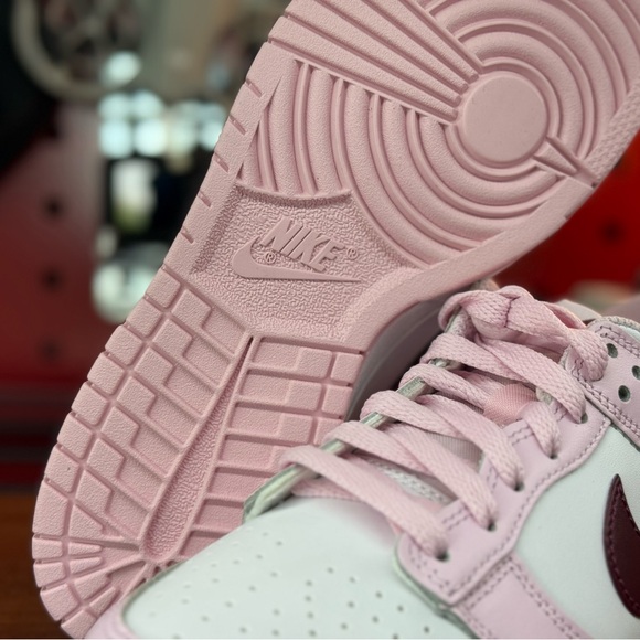 Nike Dunk Low Pink Foam (GS) - Picture 5 of 6